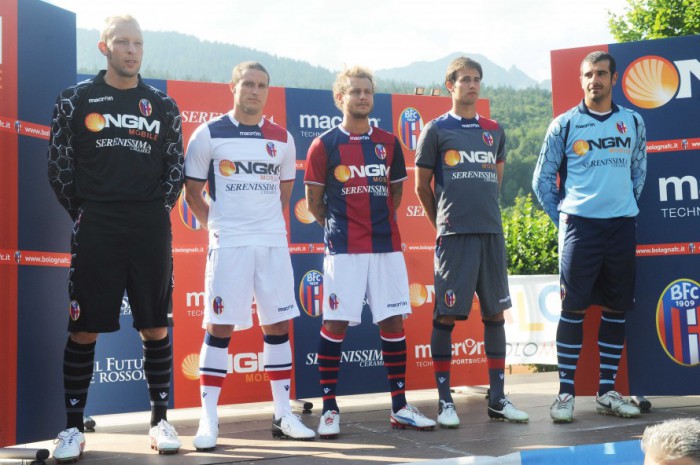 Nuove maglie ufficiali 2012-13 © Bologna FC